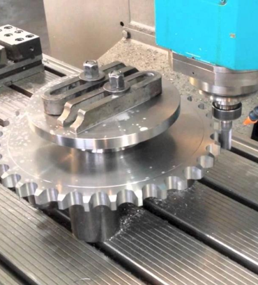 Gia công bánh răng cơ khí trên máy phay cnc chính xác