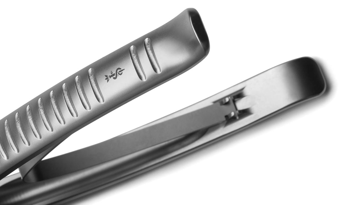 Cán dụng cụ phẫu thuật bằng Inox gia công phay CNC rãnh chống trượt