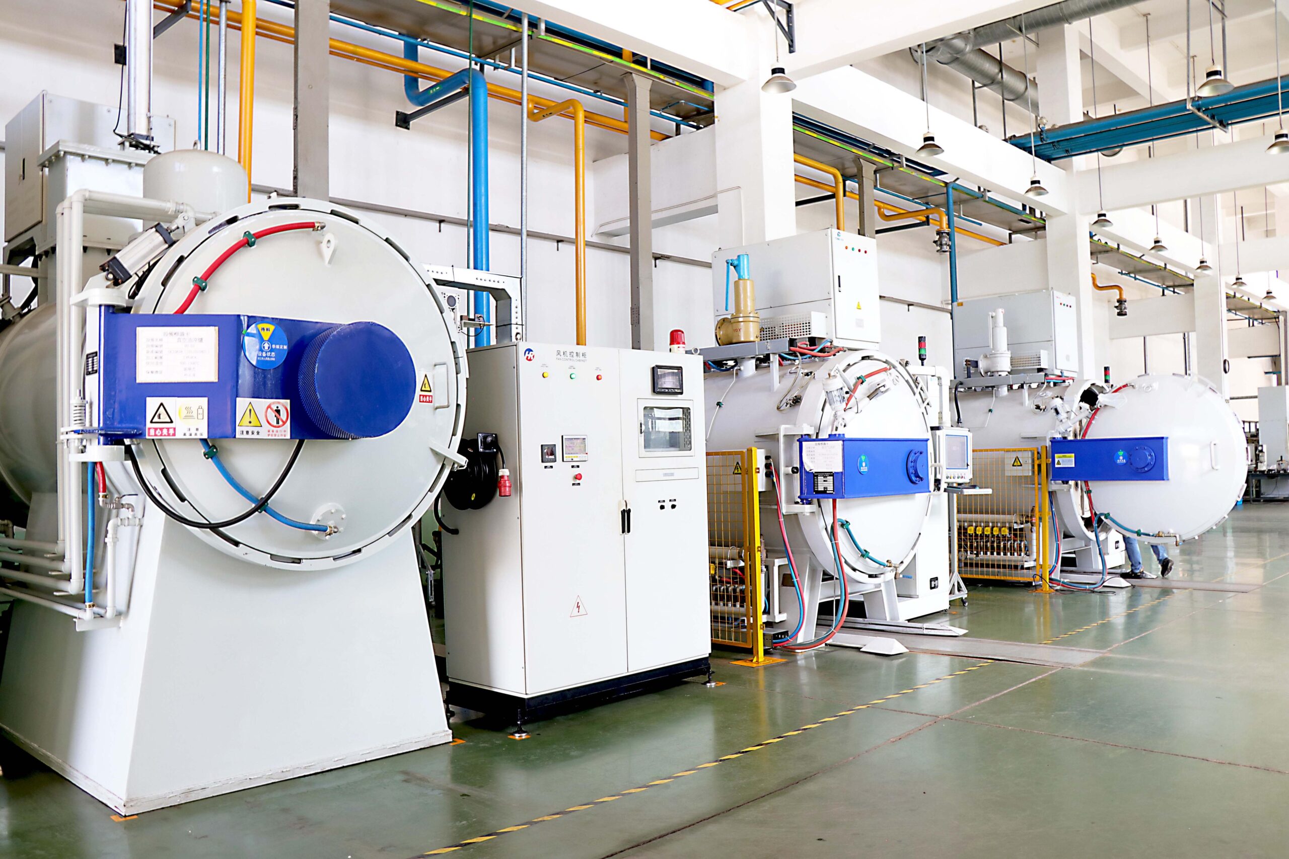 Dịch Vụ Tôi Chân Không Thép Hợp Kim Cơ Khí Lê Thịnh